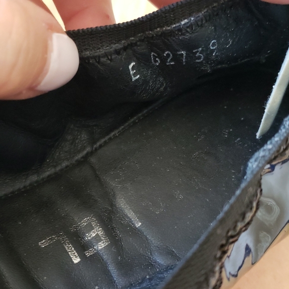 Chanel Black Patent Leather Mules size 40EU =9.5US - Picture 16 of 16